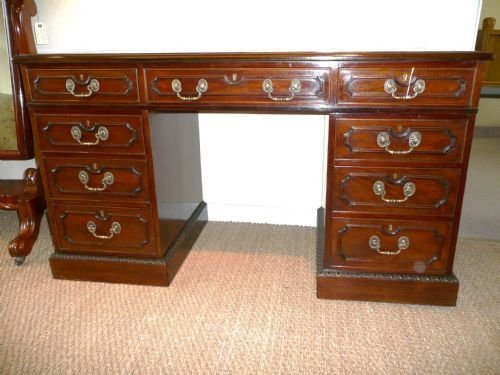 Pedestal Desk C1900 Mahogany