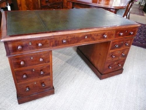 Mahogany Kneehole Desk