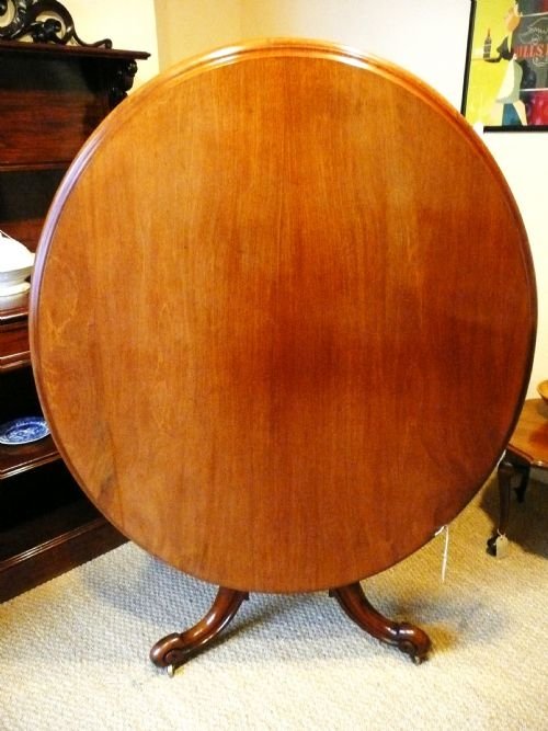 Dining Table Loo Table