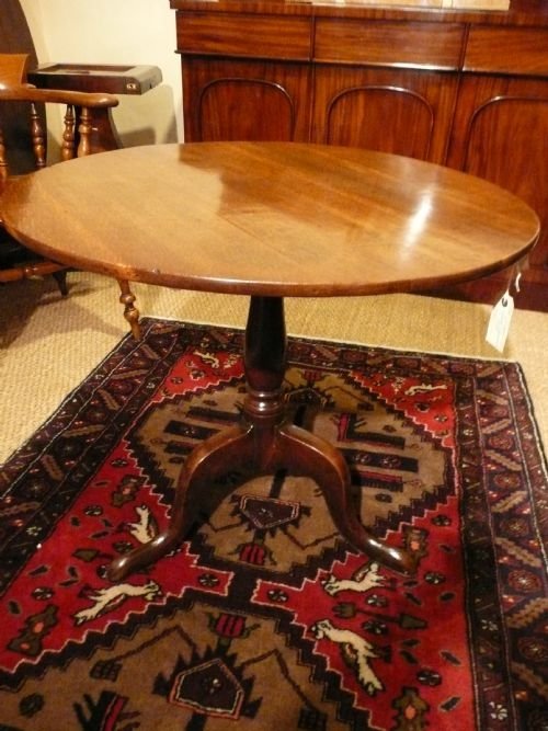 Table Tripod Oak C1820