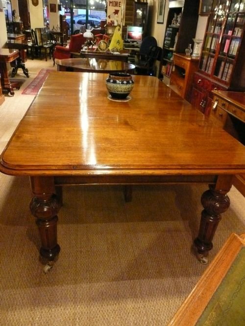 fig 1. VICTORIAN OAK EXTENDING TABLE C1870