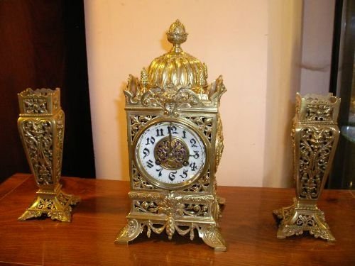 Clock Garniture