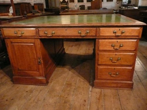 Edwardian Oak Partners Desk