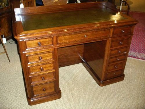 Pedestal Desk
