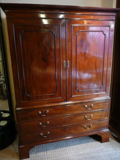 Linen Press Georgian
