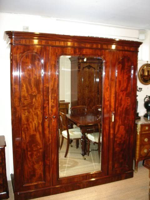 Victorian Mahogany Wardrobe