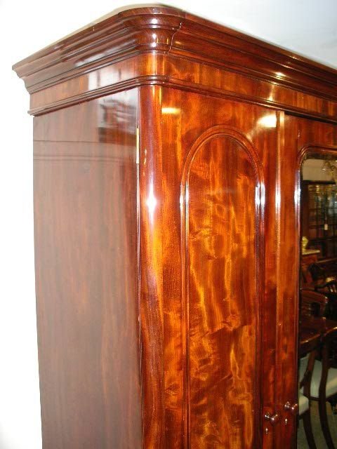 fig 1. VICTORIAN MAHOGANY WARDROBE