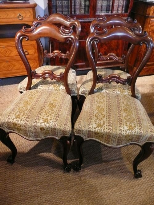 Set of Rosewood Chairs C1860