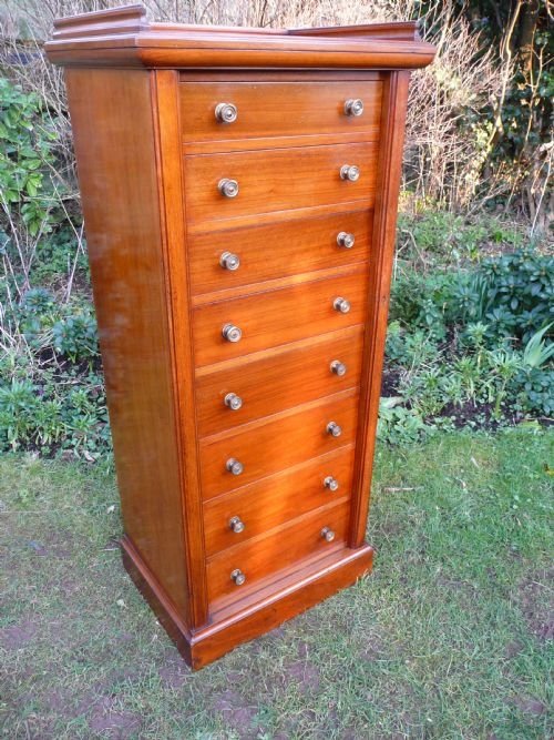 Wellington Chest Mahogany C1910