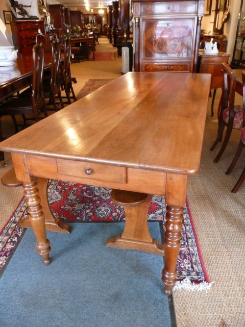 Farmhouse Table Cherrywood