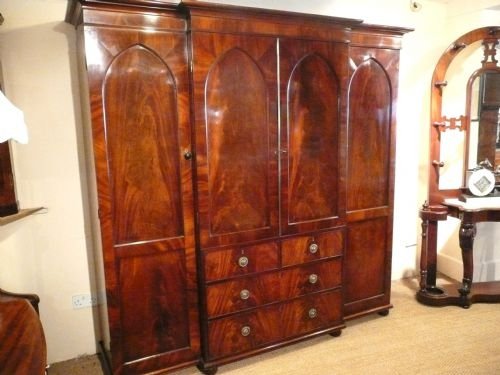 fig 1. MAHOGANY WARDROBE LARGE C1830