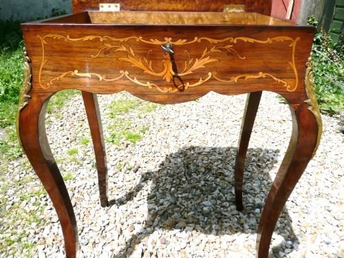 Dressing Table C1900