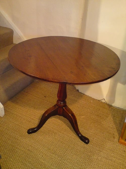 Oak Tilt Top Table
