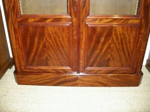 fig 1. MAHOGANY 2 DOOR BOOKCASE