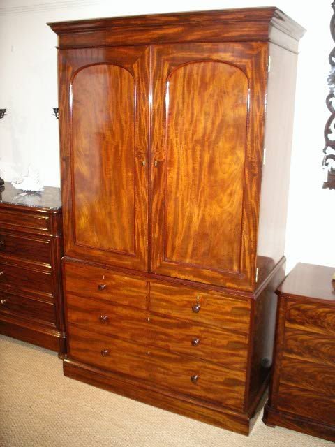 Gillows of Lancaster Mahogany Linen Press