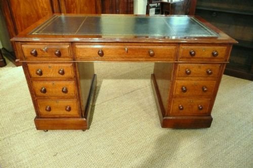 Oak Pedestal Desk C1900