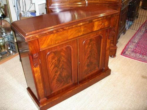 Victorian Mahogany Chiffonier