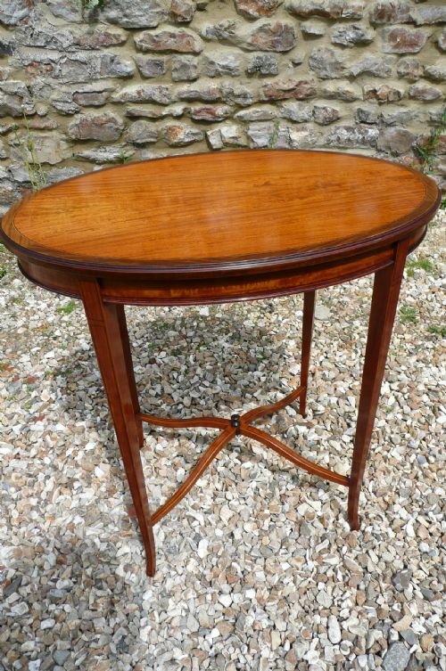 Satinwood Lamp/center Table