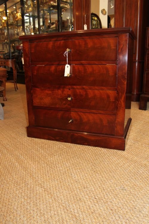 Small 19th Century Mahogany Chest of Drawers