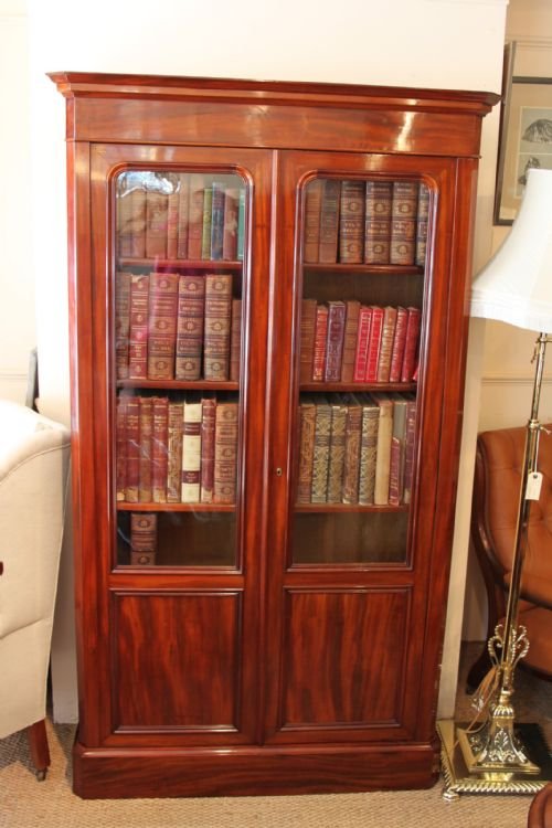 Mahogany 2 Door Bookcase