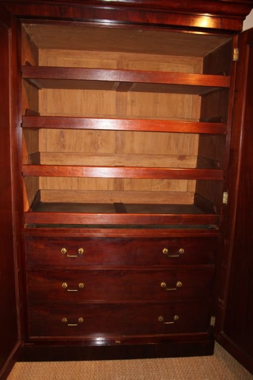 fig 1. 3 DOOR WARDROBE