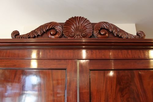 fig 1. GEORGIAN MAHOGANY LINEN PRESS