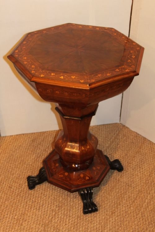 Killarney Arbutus Wood Teapoy