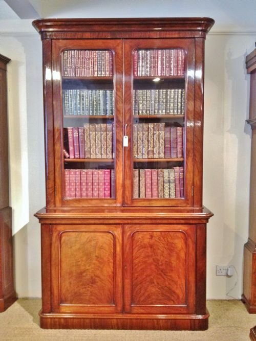 Bookcase Mahogany C 1850