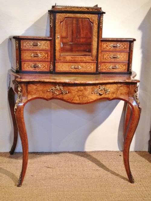 Desk Walnut C1880