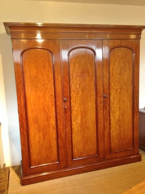 Mahogany Wardrobe Triple