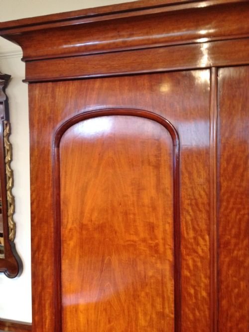 fig 1. MAHOGANY WARDROBE TRIPLE