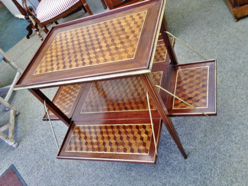 Tray Table/ Buffet C1900