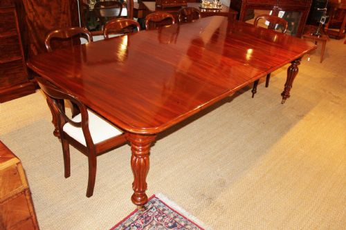 Willia IV Mahogany Extending Dining Table