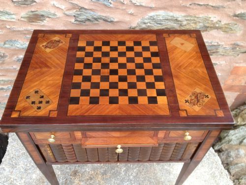 fig 1. GAMES TABLE/SIDE CABINET