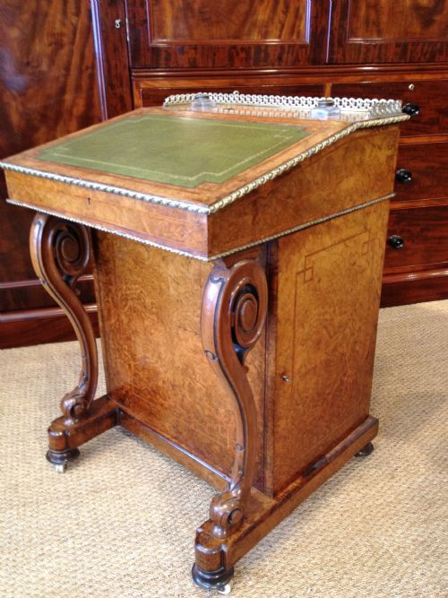 Desk Davenport