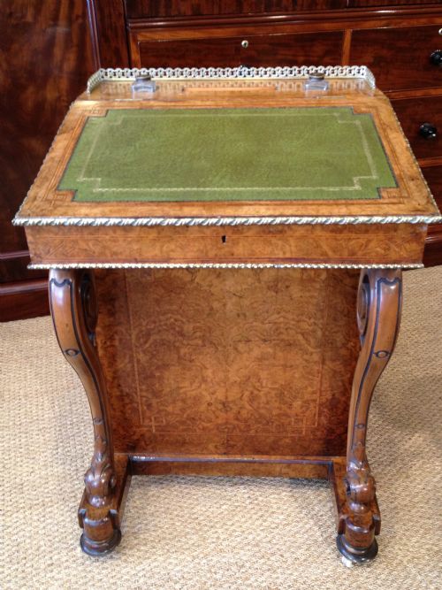 fig 1. DESK DAVENPORT