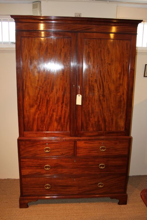 Georgian Mahogany Linen Press
