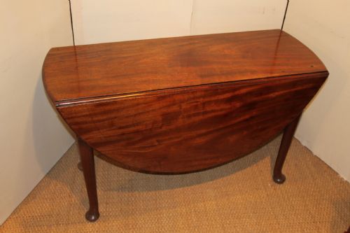 Georgian Mahogany Drop Leaf Dining Table