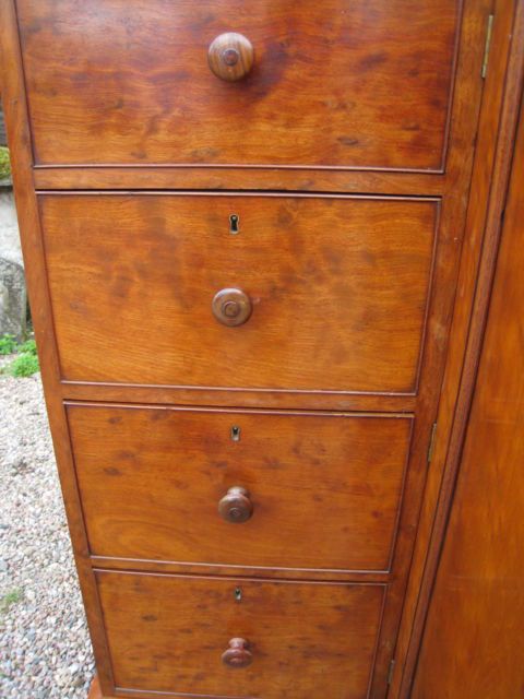fig 1. LINEN PRESS