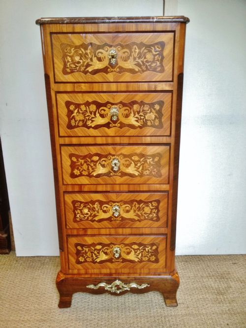 Chest of Drawers.