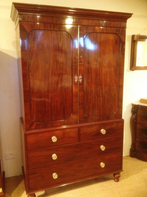 Mahogany Linen Press