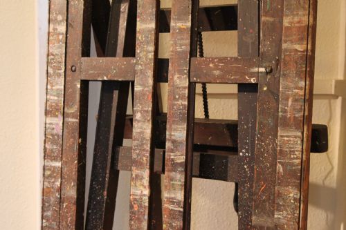 fig 2. VICTORIAN STUDIO EASEL