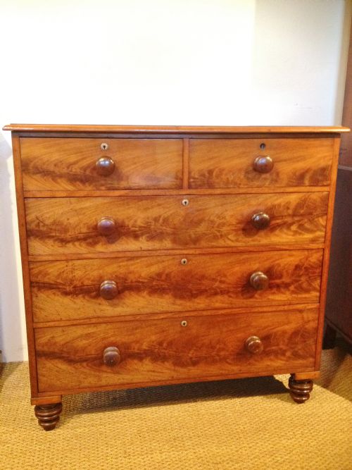 Mahogany Chest of Drawers