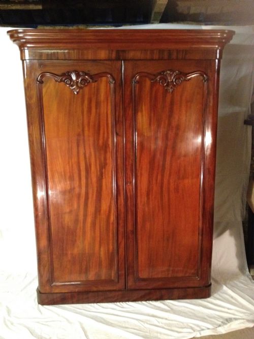 Mahogany 2 Door Wardrobe