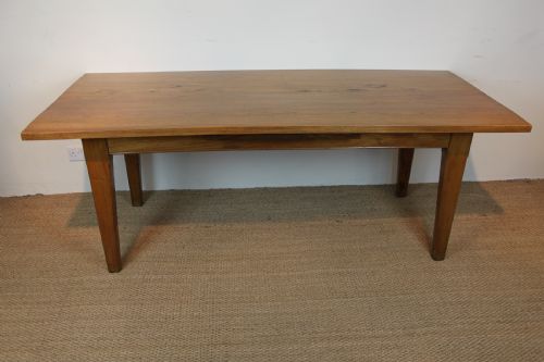 Elm Farmhouse Table / Kitchen Table