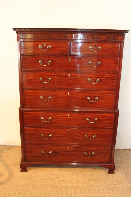 Georgian Mahogany Chest on Chest