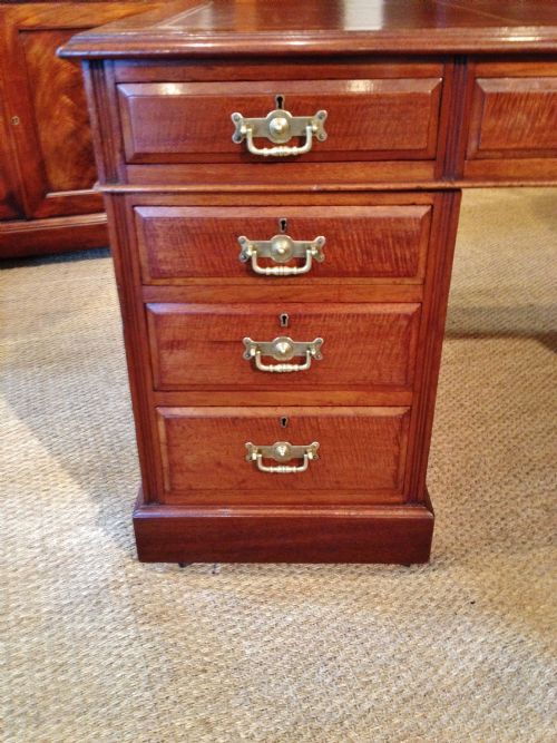 fig 1. MAHOGANY DESK