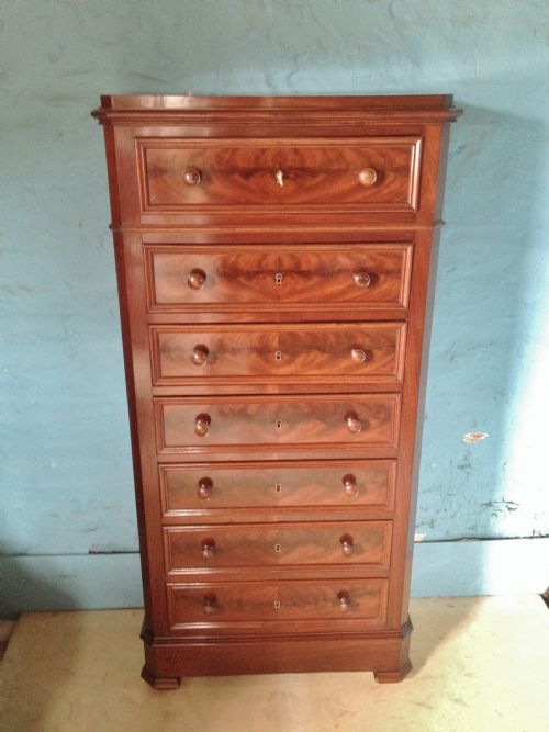 Mahogany Chest of Drawers