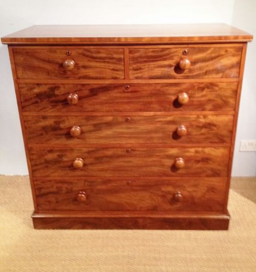 Mahogany Chest of Drawers