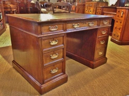 Oak Pedestal Desk.